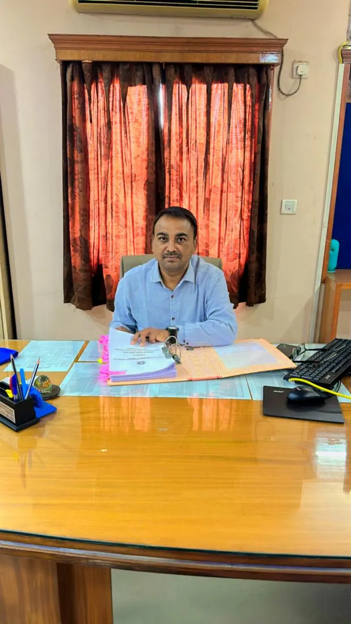 Principal's Image